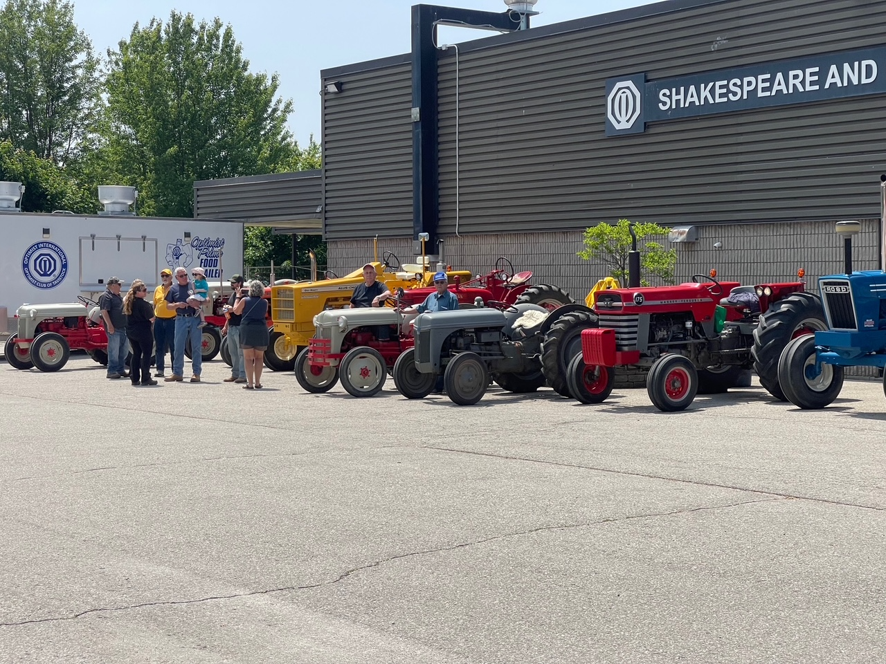 FD_-_tractors.png